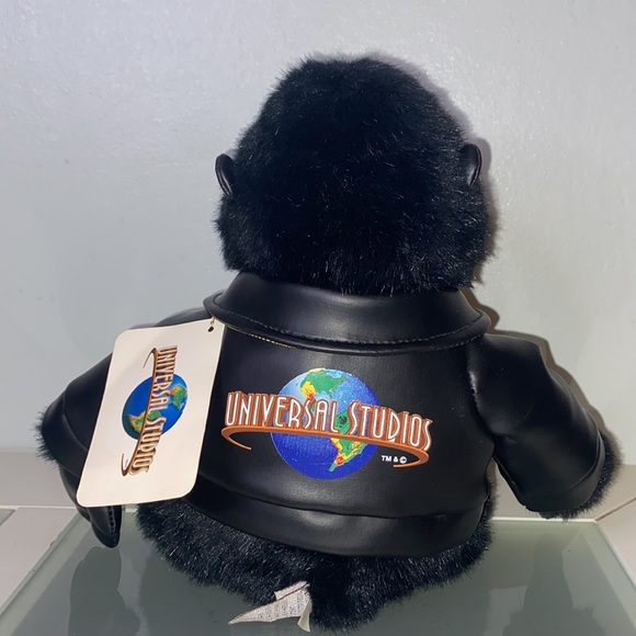 Gund 5047 Universal Studios Gorilla In Jacket Plush Soft Stuffed Animal 11"-NWT - Picture 4 of 12